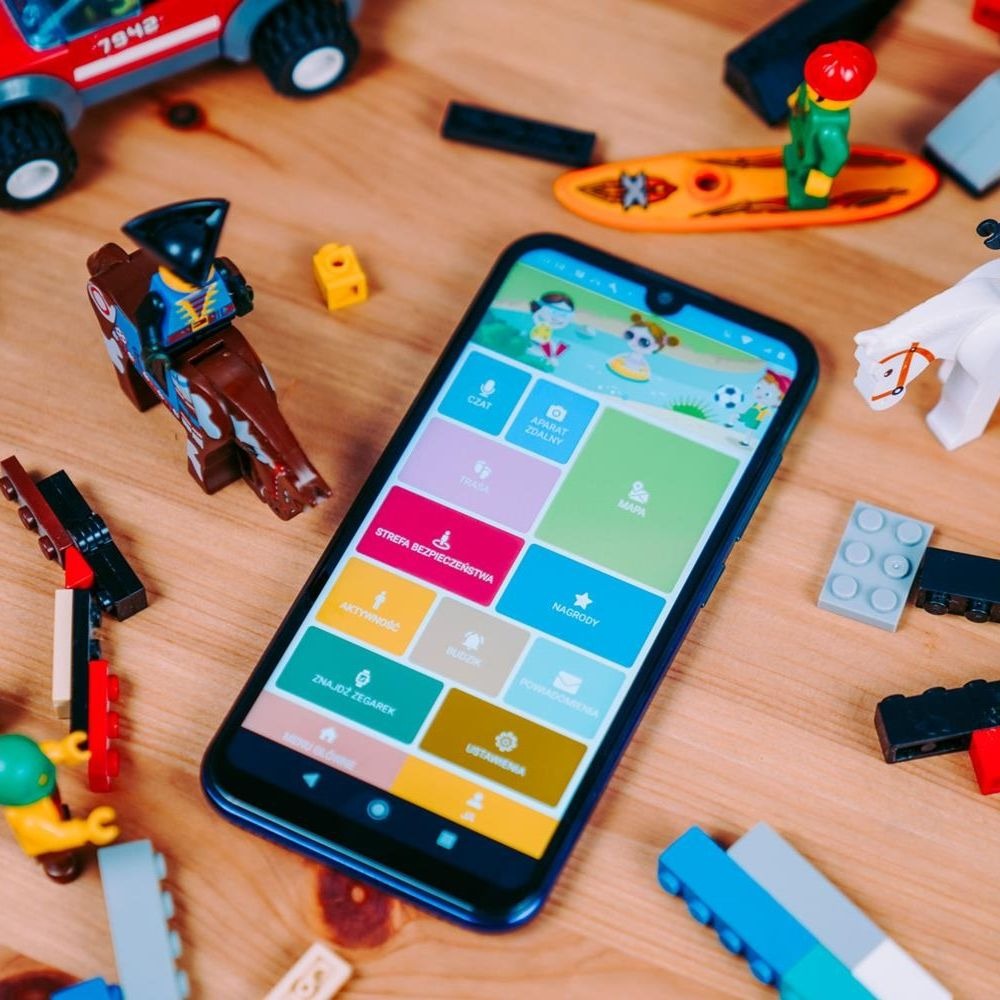 Zegarek GPS WiFi kids Forever Care Me KW-400 grafitowy / 3